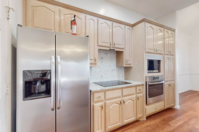 2710 Mum Drive, Richardson, TX 75082