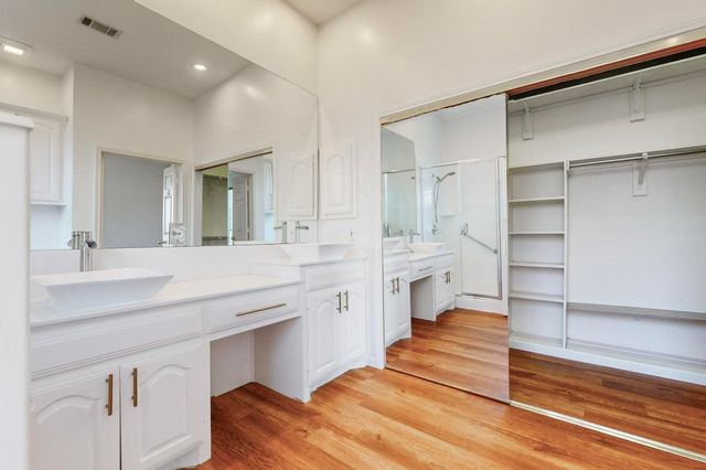 2710 Mum Drive, Richardson, TX 75082