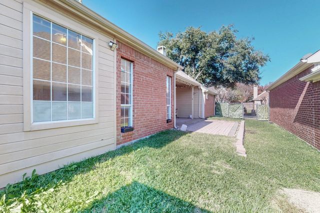 2710 Mum Drive, Richardson, TX 75082