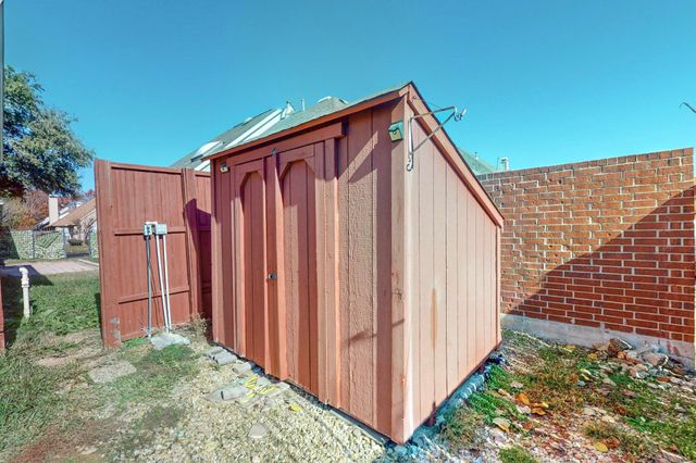 2710 Mum Drive, Richardson, TX 75082