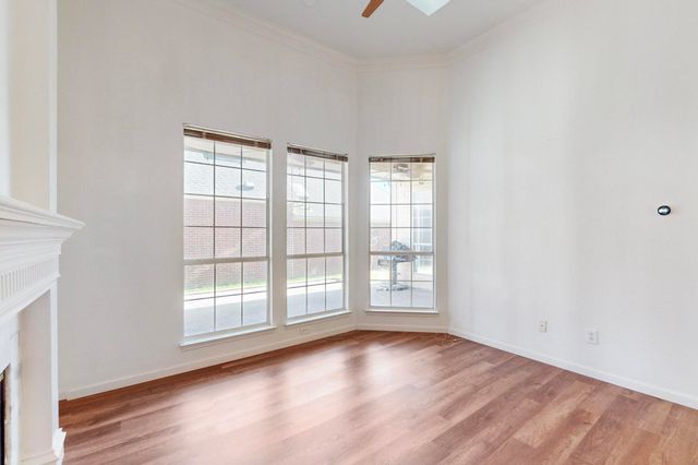 2710 Mum Drive, Richardson, TX 75082