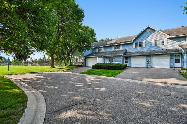 2580 Bedford Court 16, Mendota Heights, MN 55120