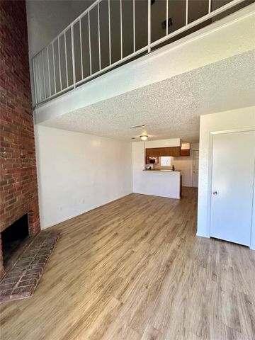 2271 Aspen Drive, Dallas, TX 75227