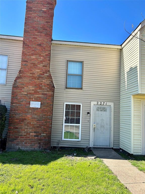 2271 Aspen Drive, Dallas, TX 75227