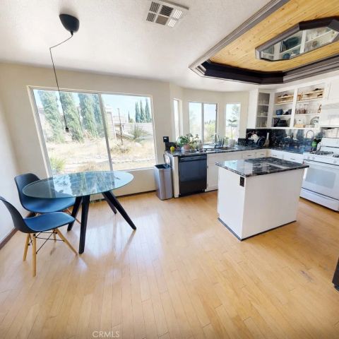 5637 Redwood, Palmdale, CA 93551