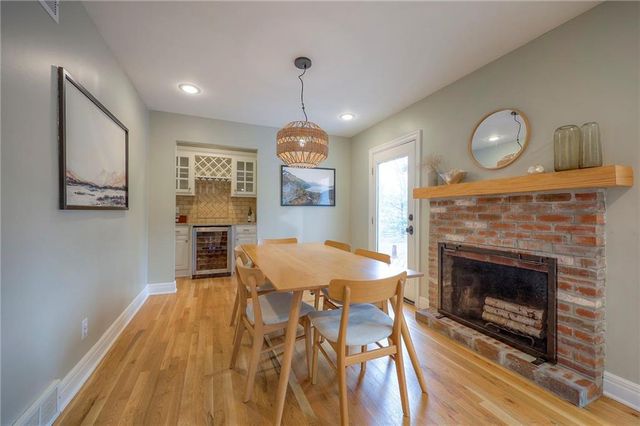 8025 Tomahawk Road, Prairie Village, KS 66208