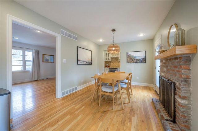 8025 Tomahawk Road, Prairie Village, KS 66208