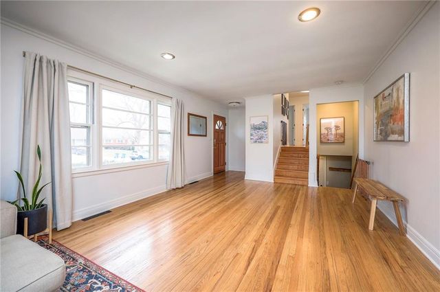 8025 Tomahawk Road, Prairie Village, KS 66208