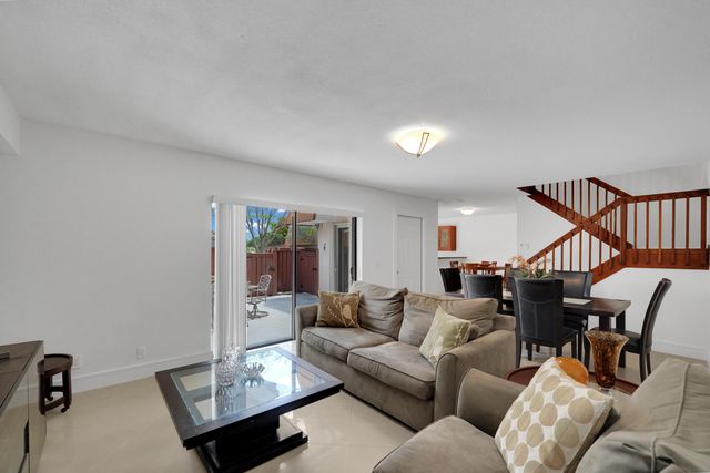 2938 SW 12TH Street, Deerfield Beach, FL 33442