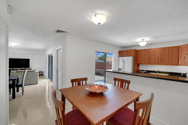 2938 SW 12TH Street, Deerfield Beach, FL 33442