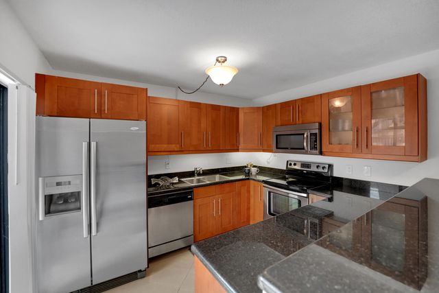 2938 SW 12TH Street, Deerfield Beach, FL 33442
