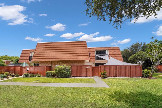 2938 SW 12TH Street, Deerfield Beach, FL 33442