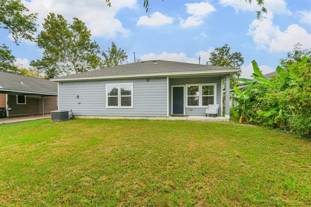 13 Hafer Street, Baytown, TX 77520