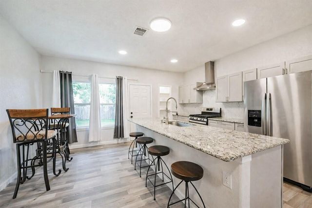 13 Hafer Street, Baytown, TX 77520