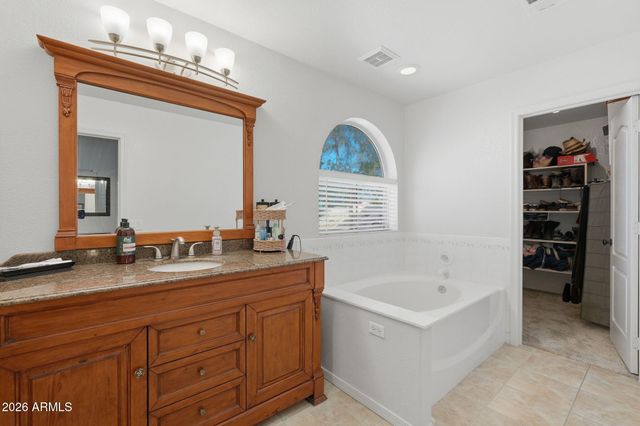 15873 N 11TH Avenue, Phoenix, AZ 85023