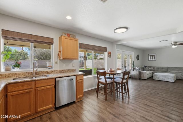 15873 N 11TH Avenue, Phoenix, AZ 85023