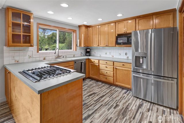 18686 Jolly Road, Burlington, WA 98233