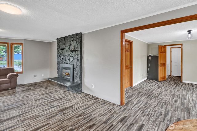 18686 Jolly Road, Burlington, WA 98233