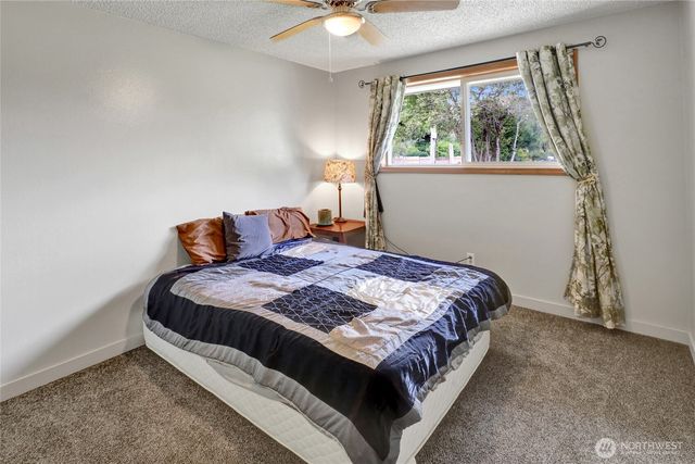 18686 Jolly Road, Burlington, WA 98233