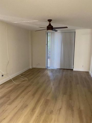 501 SW 11TH Place 106, Boca Raton, FL 33432