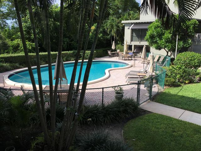501 SW 11TH Place 106, Boca Raton, FL 33432