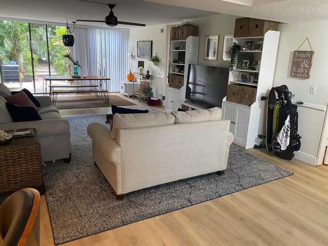 501 SW 11TH Place 106, Boca Raton, FL 33432