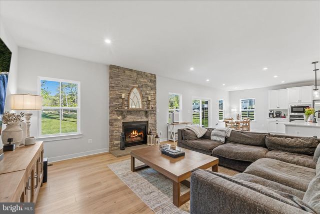 2008 WOODSTOCK ST, Warrenton, VA 20187