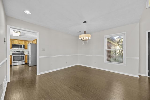 3785 White Pine Drive, Lexington, KY 40514