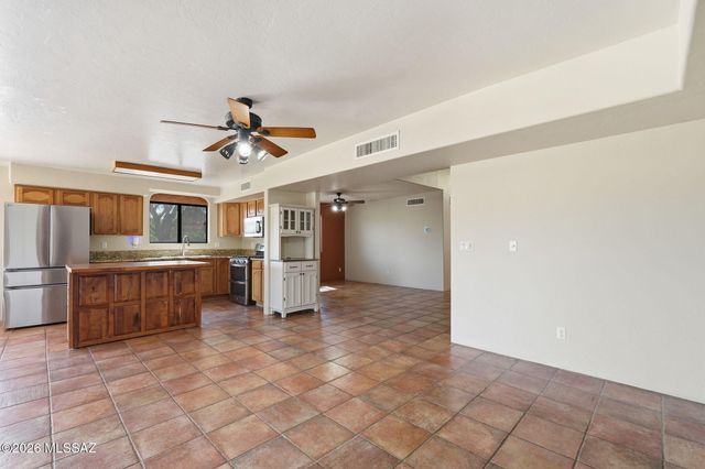 2834 W Placita Paciente, Tucson, AZ 85742
