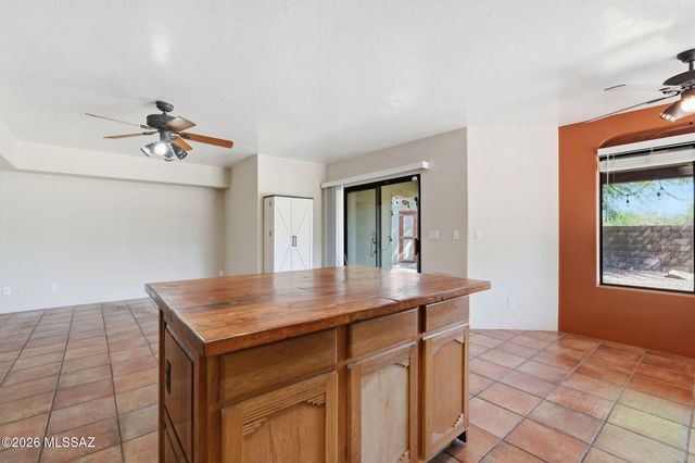 2834 W Placita Paciente, Tucson, AZ 85742