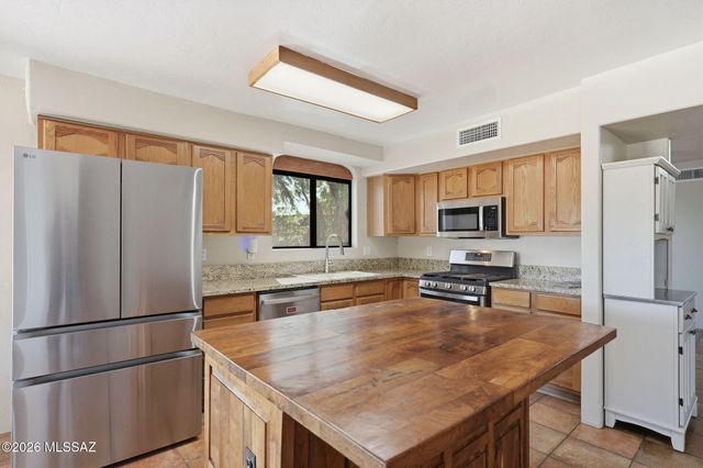 2834 W Placita Paciente, Tucson, AZ 85742