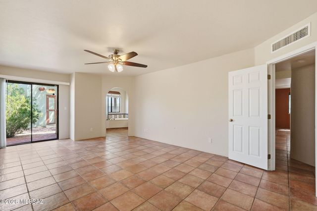 2834 W Placita Paciente, Tucson, AZ 85742