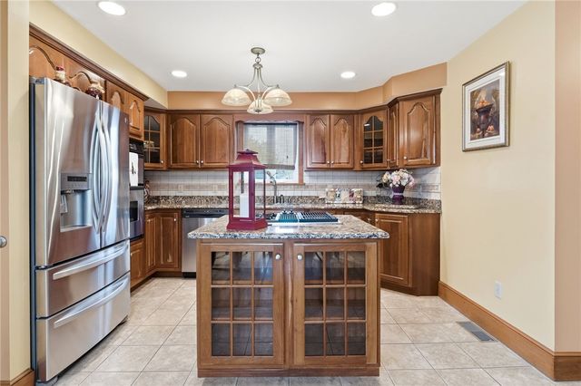 16 Althea Road, Warwick, RI 02889