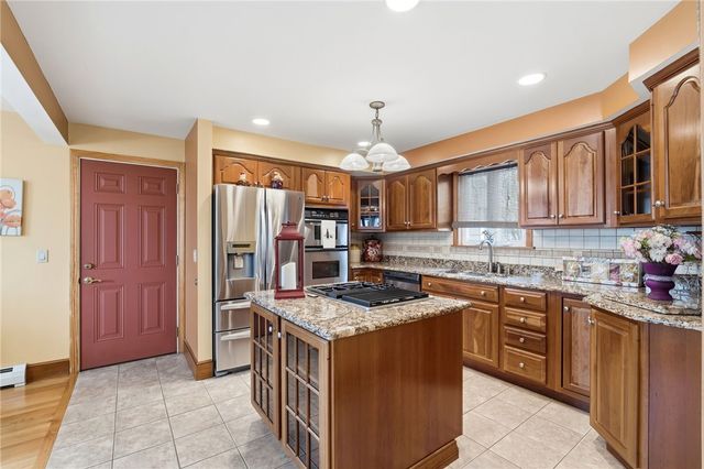 16 Althea Road, Warwick, RI 02889