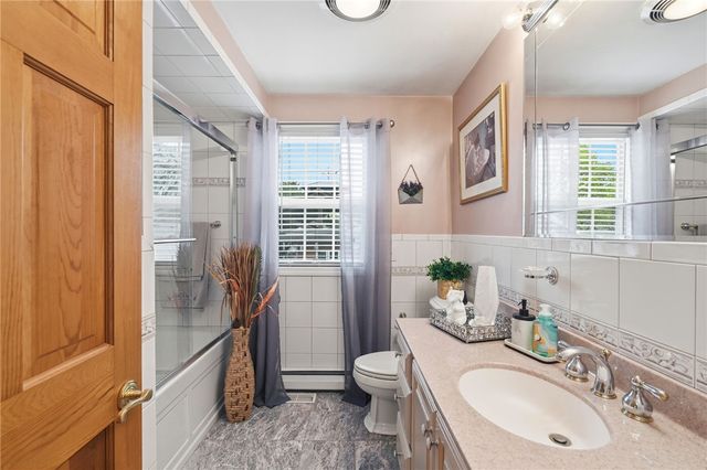 16 Althea Road, Warwick, RI 02889