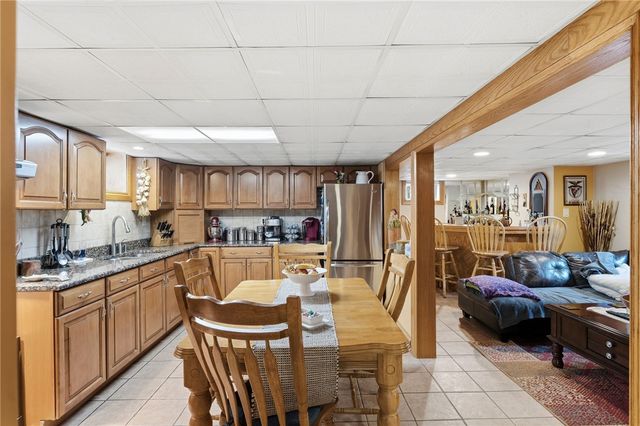 16 Althea Road, Warwick, RI 02889