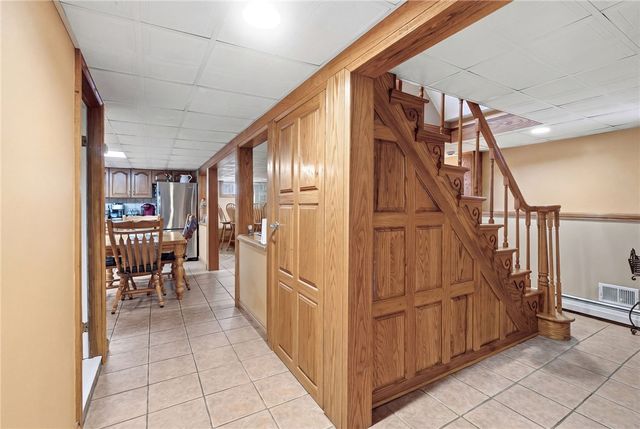 16 Althea Road, Warwick, RI 02889