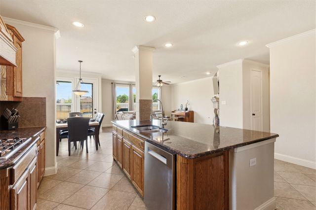 1517 Fence Post Drive, Fort Worth, TX 76052