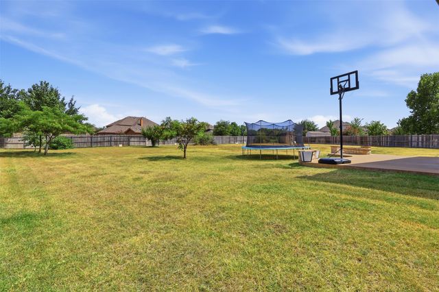 1517 Fence Post Drive, Fort Worth, TX 76052