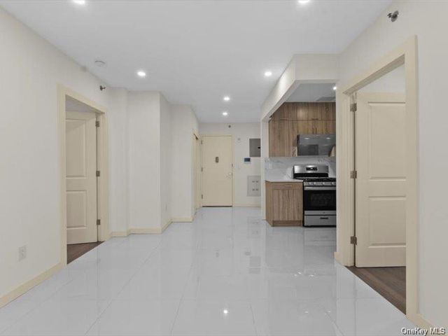 124-28 Queens Boulevard 9A, Kew Gardens, NY 11415