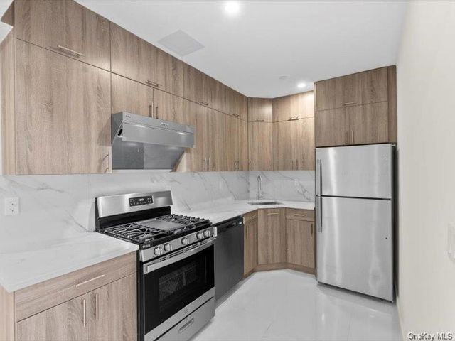 124-28 Queens Boulevard 9A, Kew Gardens, NY 11415