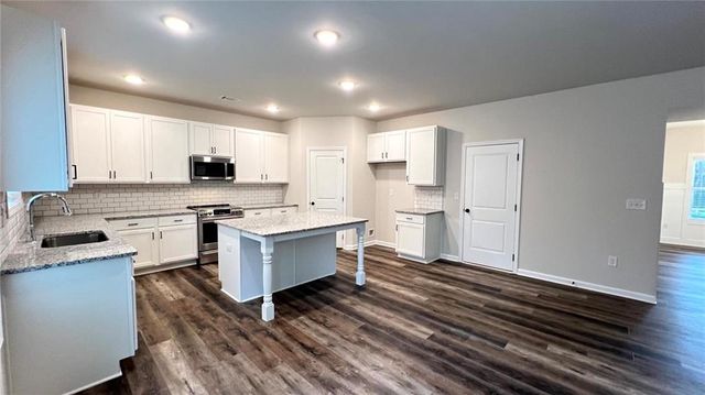 98 Fox Creek Drive, Braselton, GA 30517