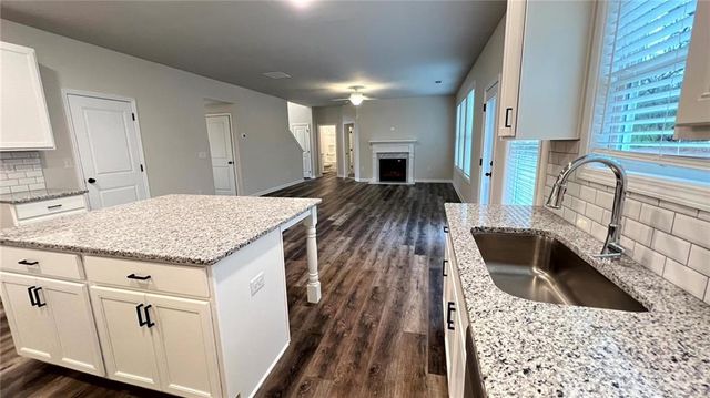 98 Fox Creek Drive, Braselton, GA 30517