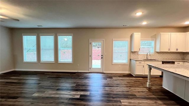 98 Fox Creek Drive, Braselton, GA 30517