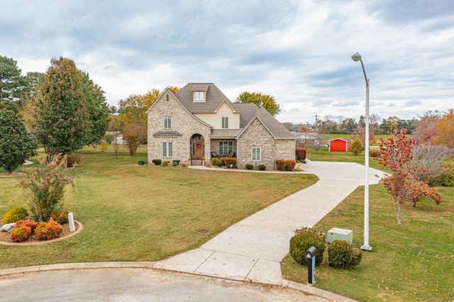356 Ridgecrest Dr, Winchester, TN 37398