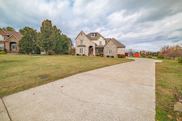 356 Ridgecrest Dr, Winchester, TN 37398