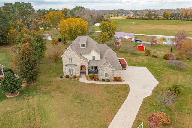 356 Ridgecrest Dr, Winchester, TN 37398