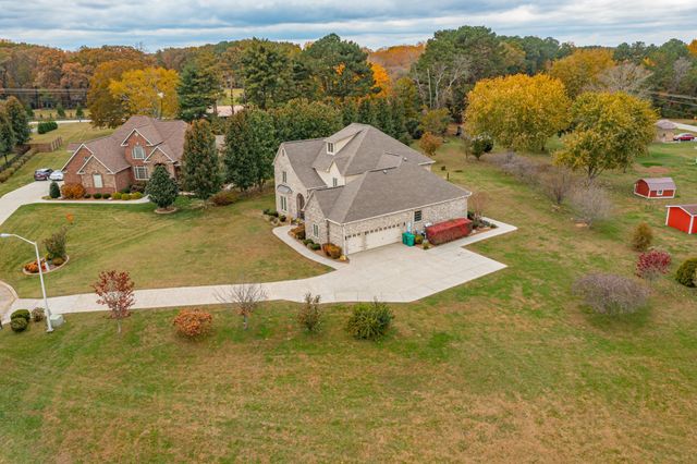 356 Ridgecrest Dr, Winchester, TN 37398