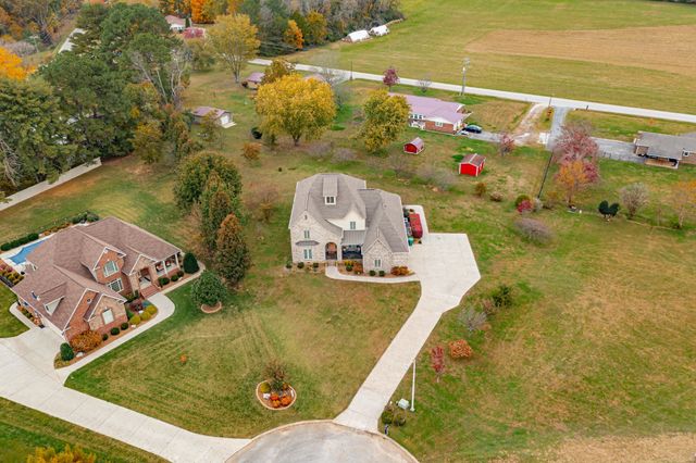 356 Ridgecrest Dr, Winchester, TN 37398