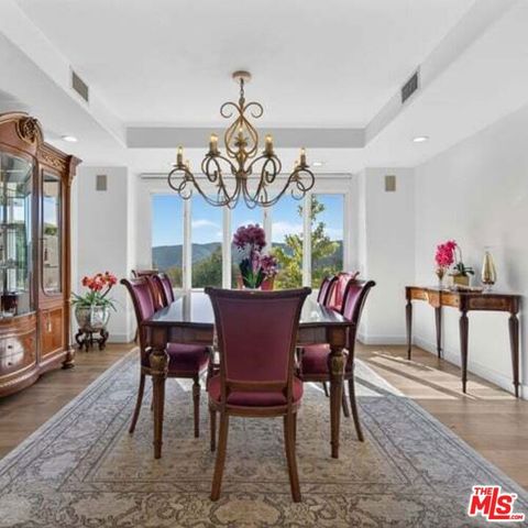 12699 Promontory Road, Los Angeles, CA 90049